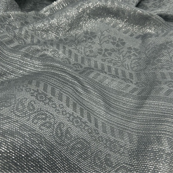 NWT Infinity Loop Gray Patterned Scarf Paisley Metallic - Picture 8 of 8